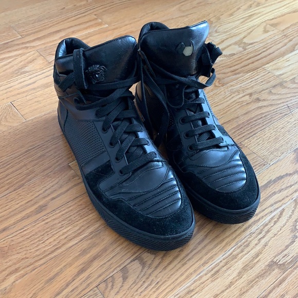 Mens Versace high top black leather sneakers - Picture 1 of 4